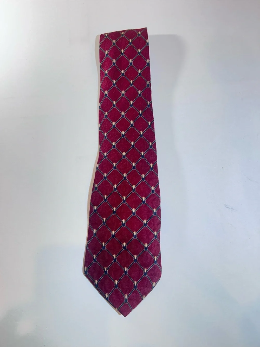 NEO Bill Blass Men’s 100% Silk Tie Burgundy Navy Gold Geometric Necktie